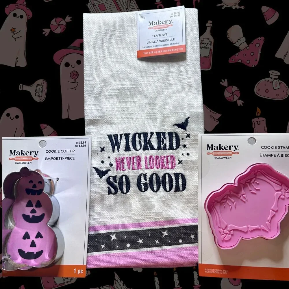 Halloween Cookie Cutters Set of 2 + Wicked Never Looked So Good Tea Towel